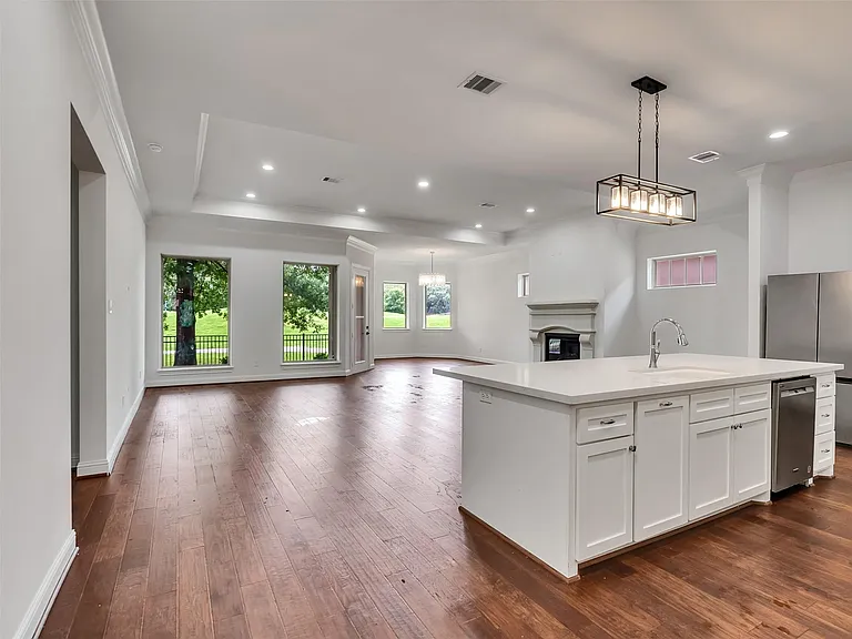 16011 Bridges Fairway Ln — Photo 20