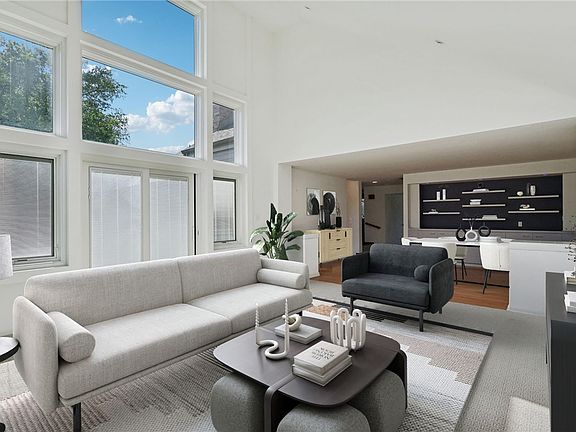 4th image of 134 Heathercroft Dr