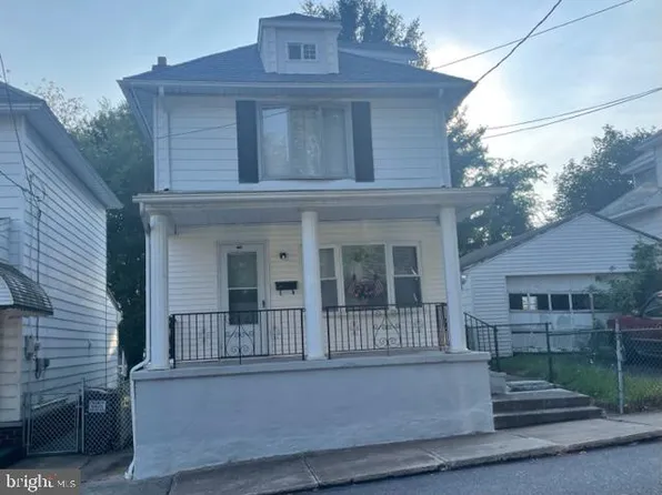 238 S Middle St, Frackville, PA 17931