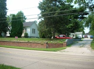 3115 Gene Field Rd, Saint Joseph, MO 64506