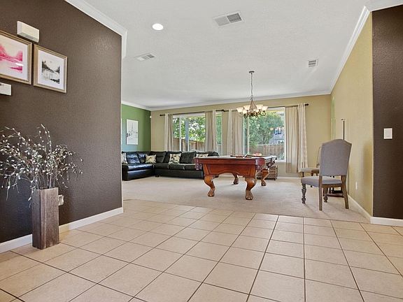 5th image of 10230 Meyer Ct