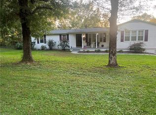 1092 Millsap Rd, Pinnacle, NC 27043