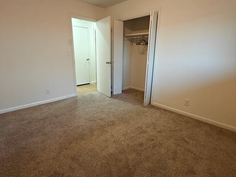 1037 Woods Ave — Photo 3