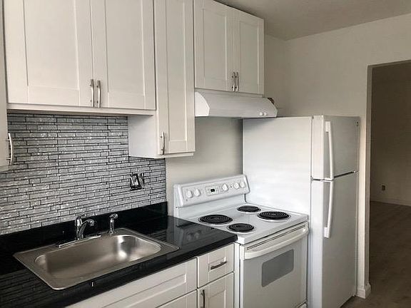 2nd image of 455 S 8th St APT 3
