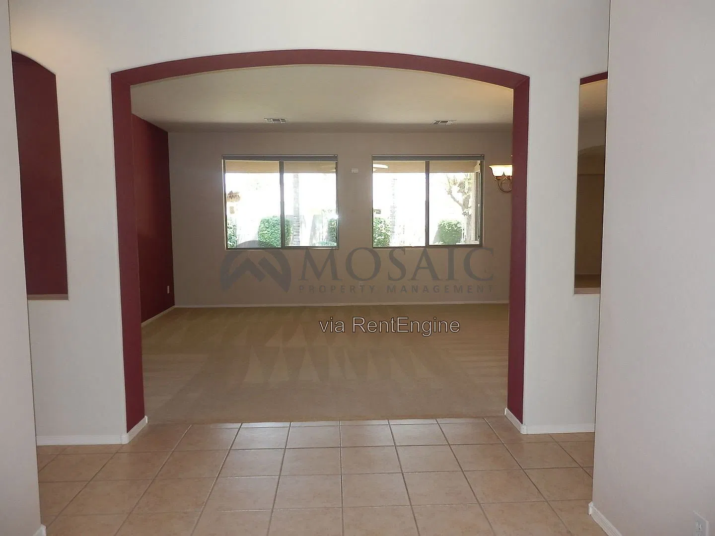 4 bed, 2.5 bath, 2388 sqft, $2,375 — Photo 4