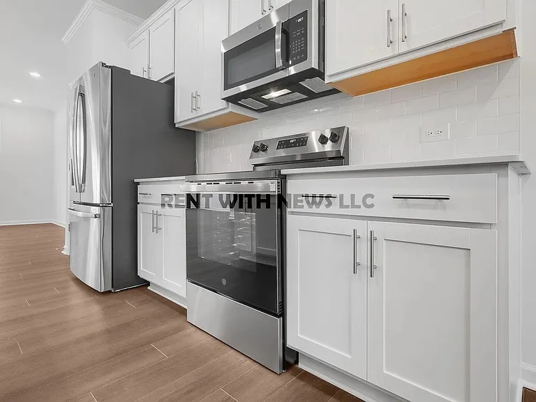 2307 Oakwood Meadows Ct — Photo 10