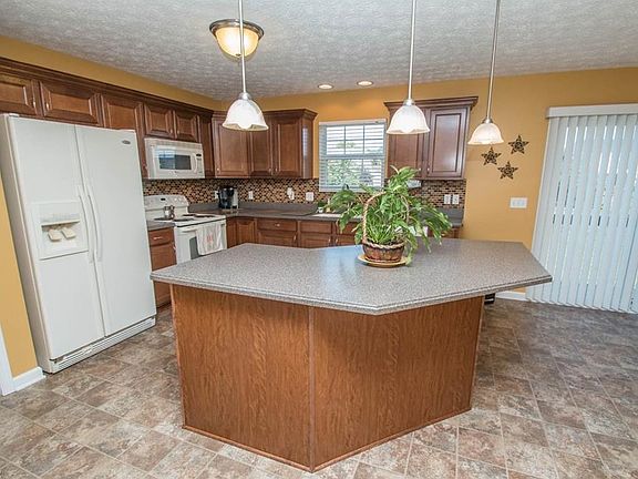 5th image of 38078 Rocky Run Ct