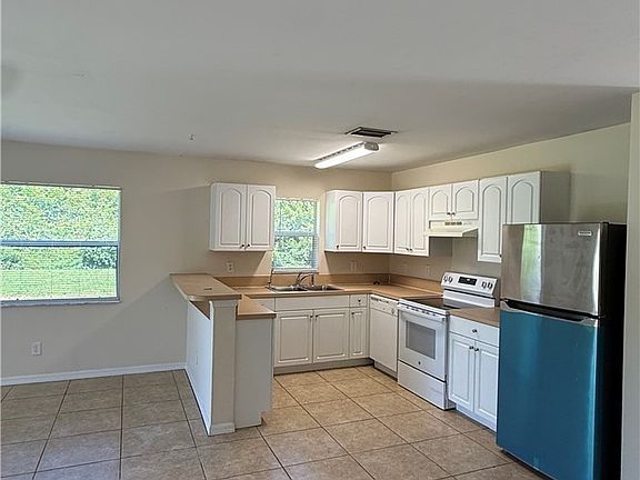2nd image of 202 Hightower Ave S
