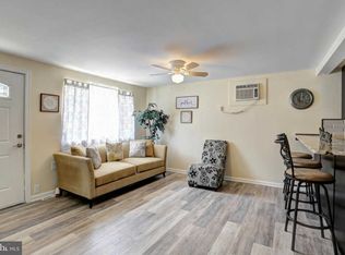 44 Aquahart Rd, Glen Burnie, MD