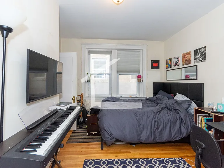 69 Babcock St #2B — Photo 2