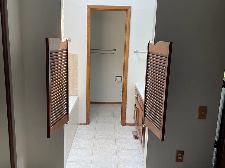 10268 Julian Ct — Photo 25