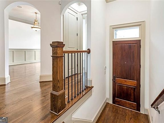 4th image of 58 Sheridan Dr NE #27