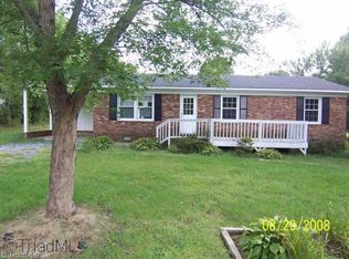 77 Meadowdale Rd, Denton, NC 27239