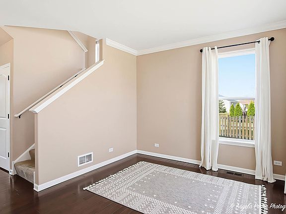 3rd image of 3201 Christopher Ct