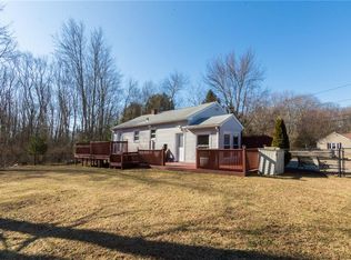 18 Angell Ln, Scituate, RI 02857