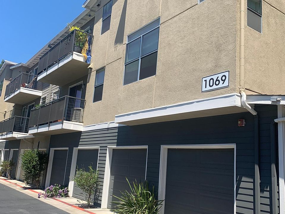 1st image of 1069 Saginaw Ter Unit 302
