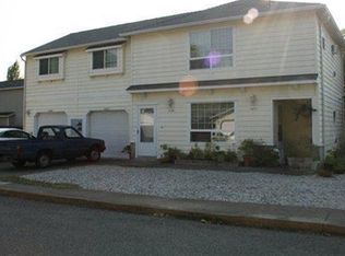 1457 SE N St, Grants Pass, OR 97526