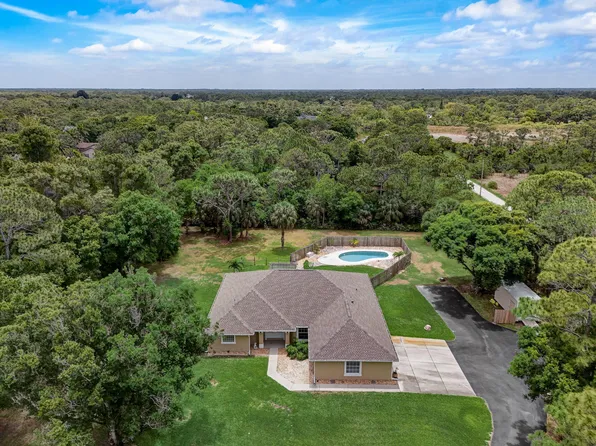1125 Hall Rd, Malabar, FL 32950