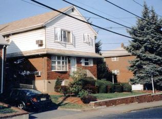 1635 John St, Fort Lee, NJ 07024