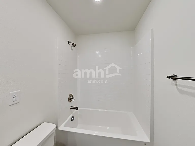 1522 Garden Swing Ave — Photo 16