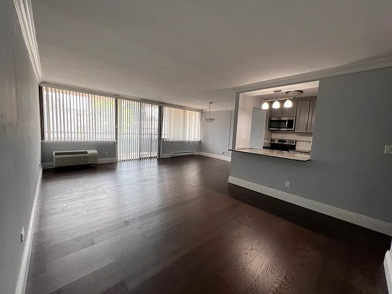 555 Gorge Rd #3J — Photo 4