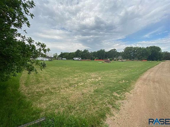 5th image of 26986 S Tallgrass Ave