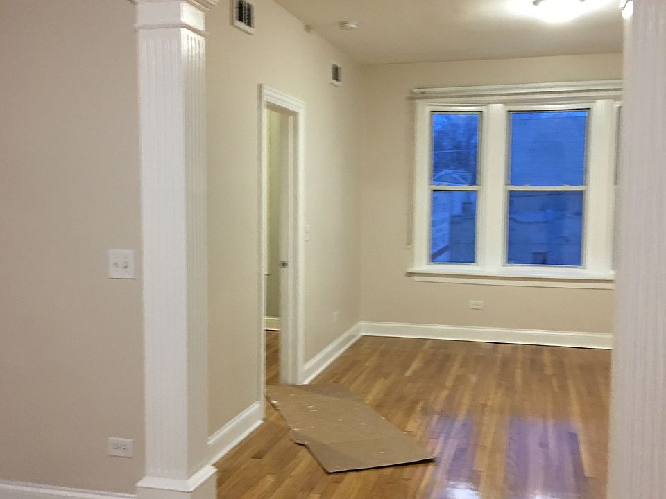 1st image of 3705 W Montrose Ave
