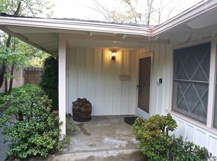 1432 Belleau Rd, Glendale, CA 91206