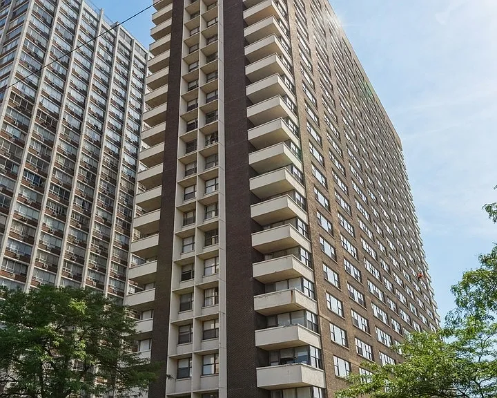 6157 N Sheridan Rd #19J — Photo 1