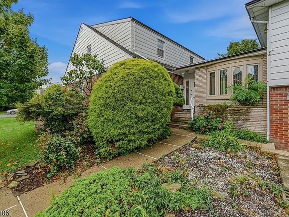 5th image of 98 Baldwin Pl #2