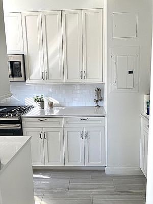 3rd image of 40 Park Ave APT 16C
