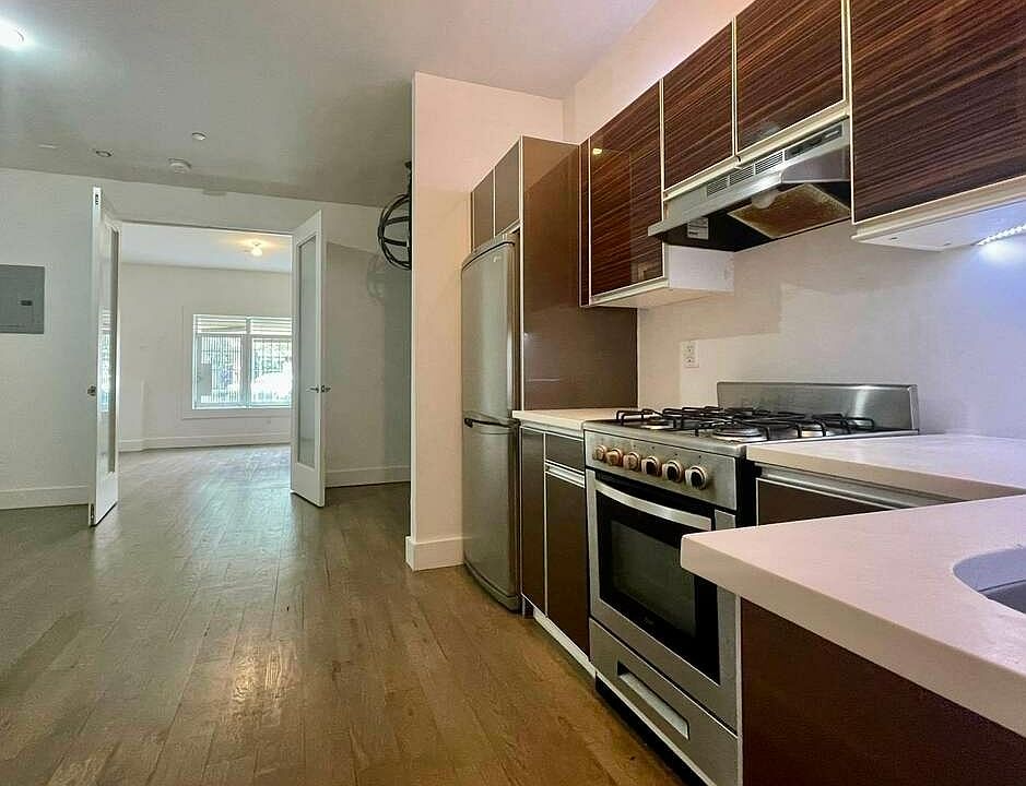 1st image of 1075 Bergen St #1D