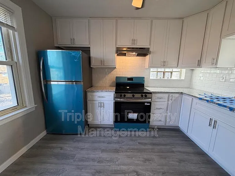 3915 Itaska St — Photo 33