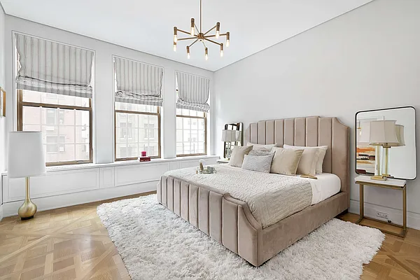 Sold by Compass | media 23