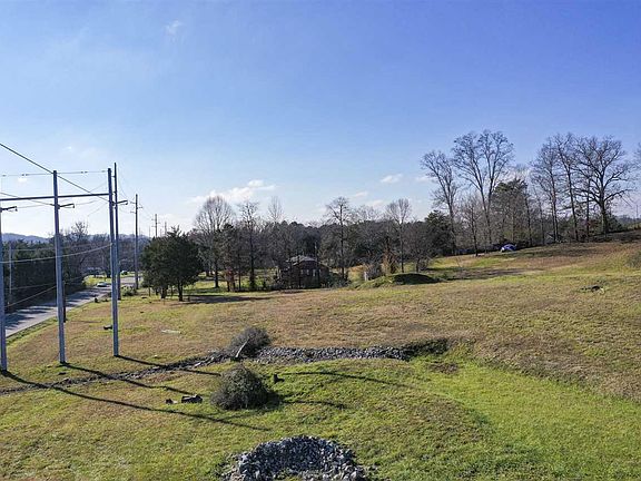 2nd image of Strawberry Plains Pike
