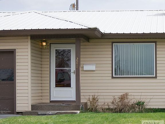 3rd image of 280 Alpine Dr