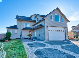 2125 Pine St, North Bend, OR 97459