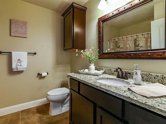 5th image of 2206 Southridge Ln