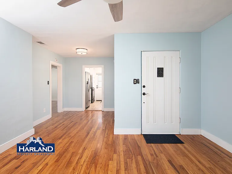 4255 Parks Ave — Photo 4