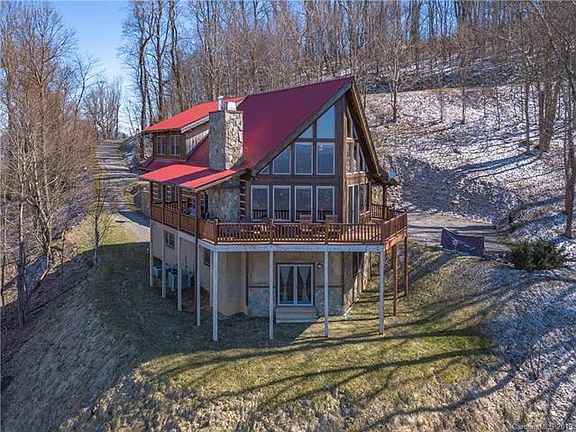 3rd image of 496 Peak Ave