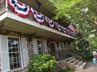 1608 Wellington View Dr, Birmingham, AL 35209