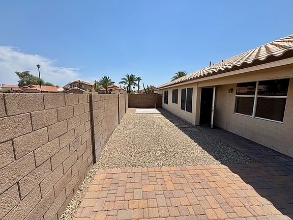 4th image of 7916 W Kimberly Way