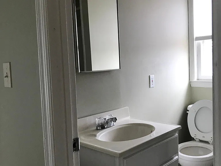 31 N Gaston Ave — Photo 7