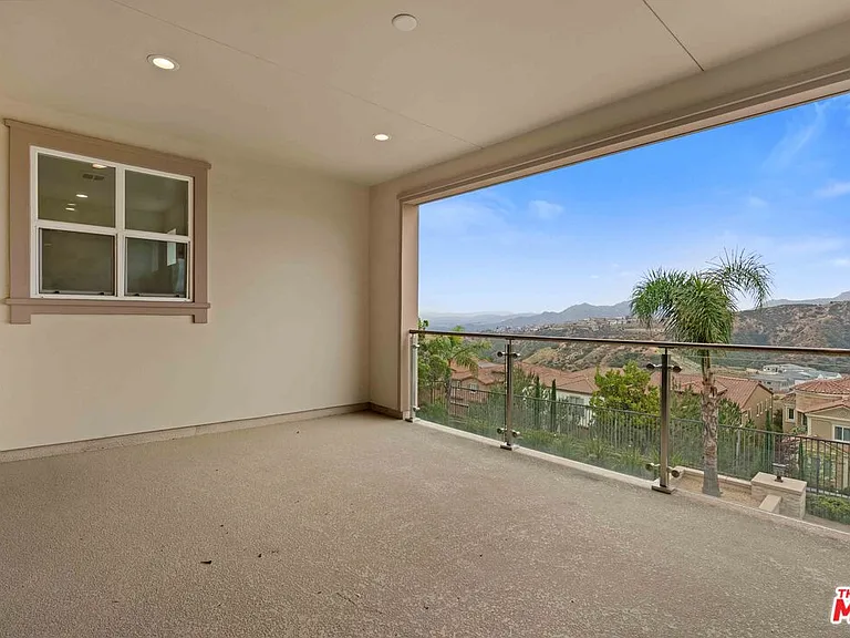 11925 N Ricasoli Way — Photo 23
