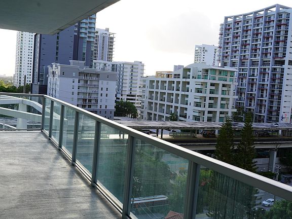 5th image of 1111 SW 1st Ave APT 1025