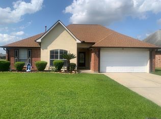 40430 Fitzgerald Dr, Darrow, LA 70725