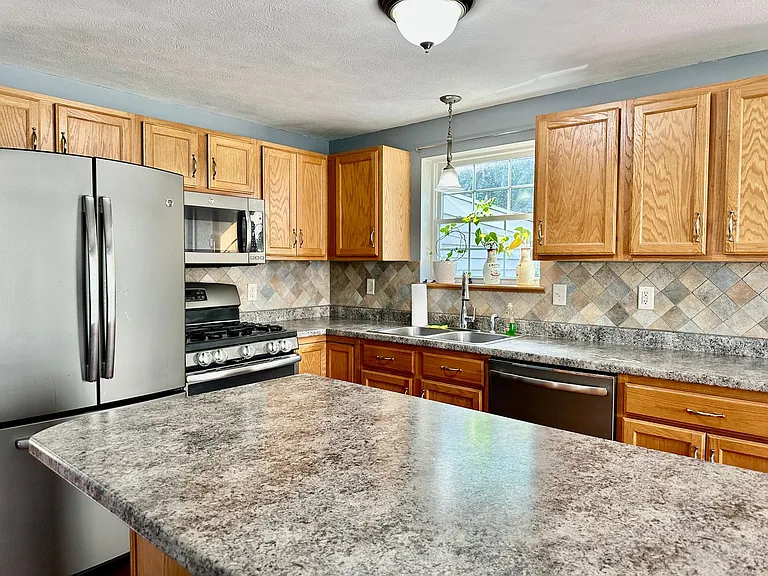 39 Merganser St — Photo 9