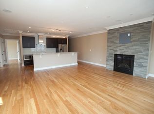 637 E 1st St UNIT 305, South Boston, MA 02127