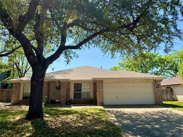 1208 Leah Ln