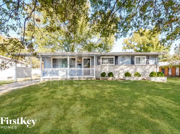 385 Humes Ln, Florissant, MO 63031